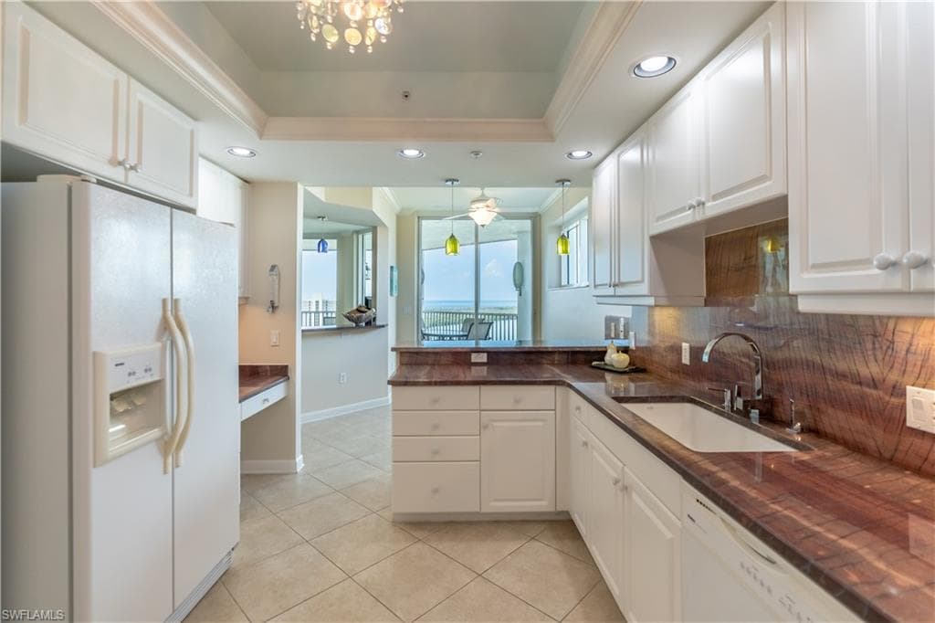 325 Dunes Blvd 1106, Naples, FL 34110-13