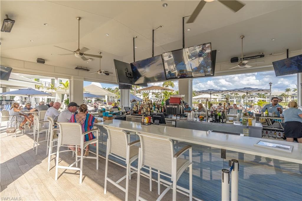 325 Dunes Blvd 1106, Naples, FL 34110-33