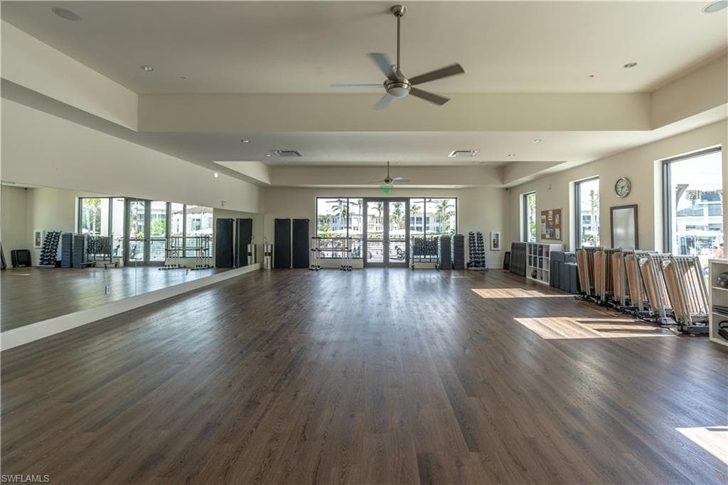 325 Dunes Blvd 1106, Naples, FL 34110-36