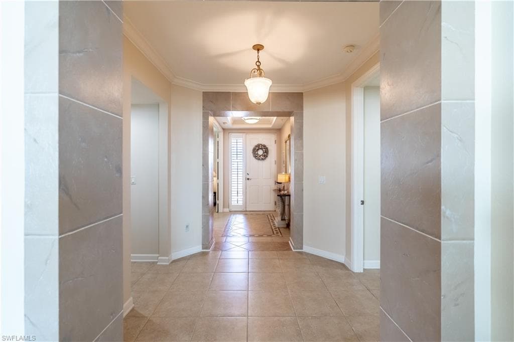 325 Dunes Blvd 1106, Naples, FL 34110-4