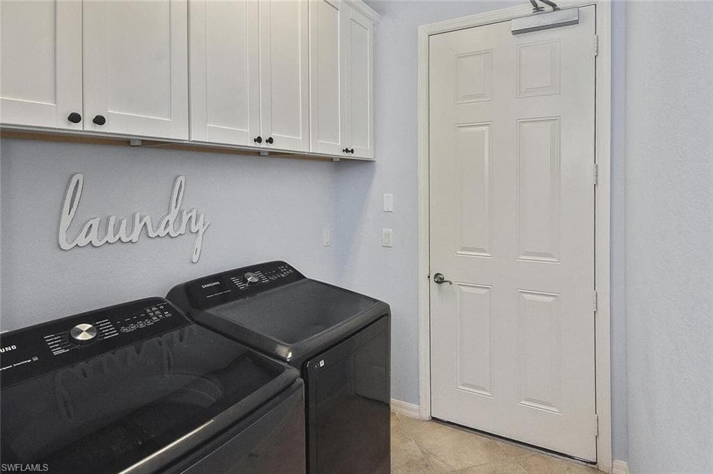 8949 Malibu St 303, Naples, FL 34113-19