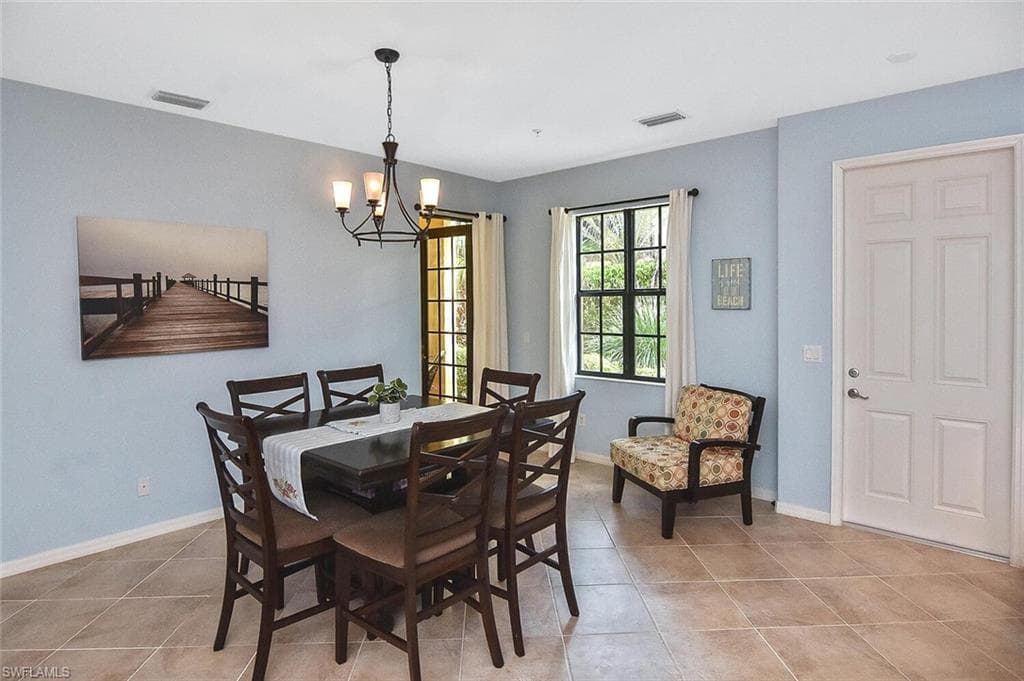 8949 Malibu St 303, Naples, FL 34113-32