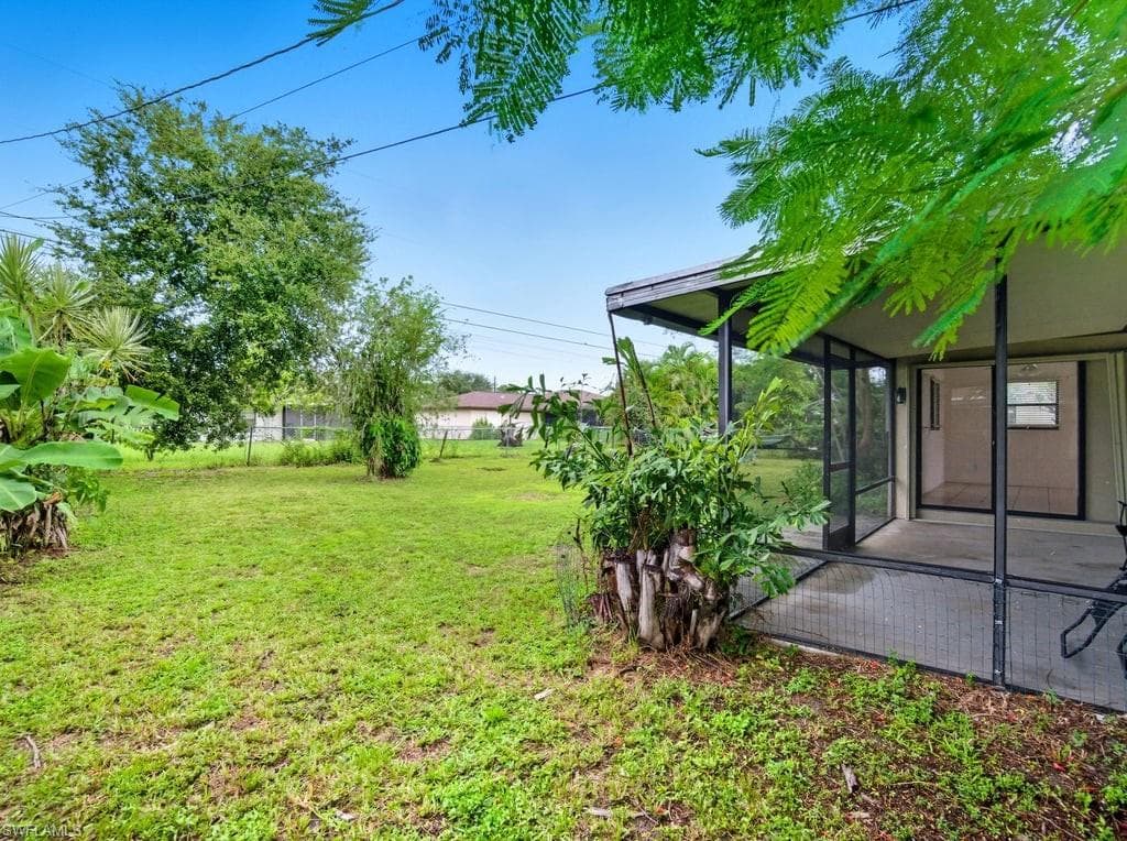 242 1st Ave, Cape Coral, FL 33990-28