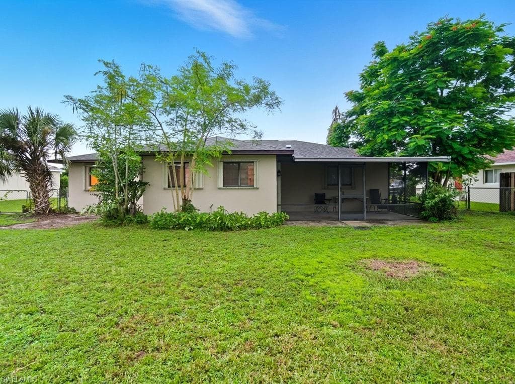 242 1st Ave, Cape Coral, FL 33990-29