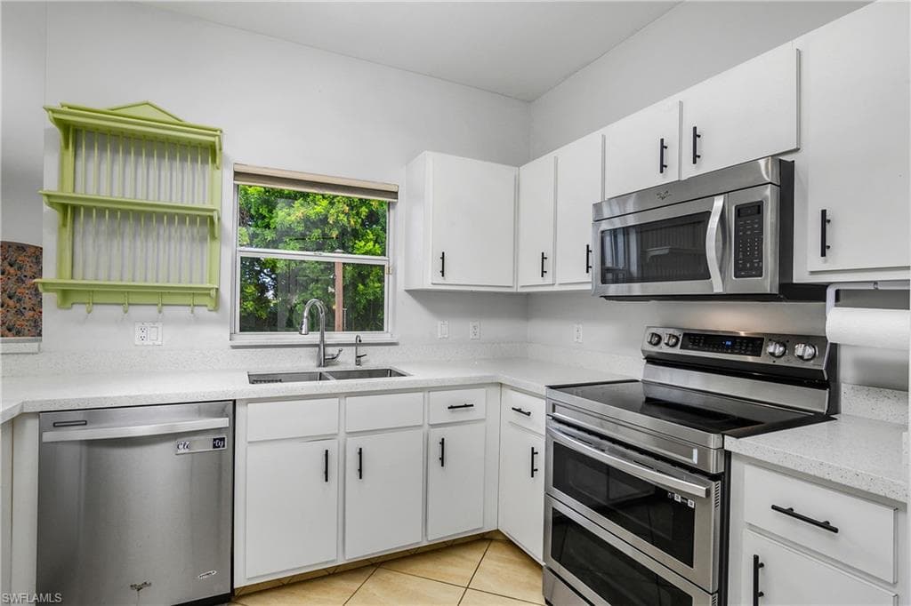 18230 Heather Rd, Fort Myers, FL 33967-10