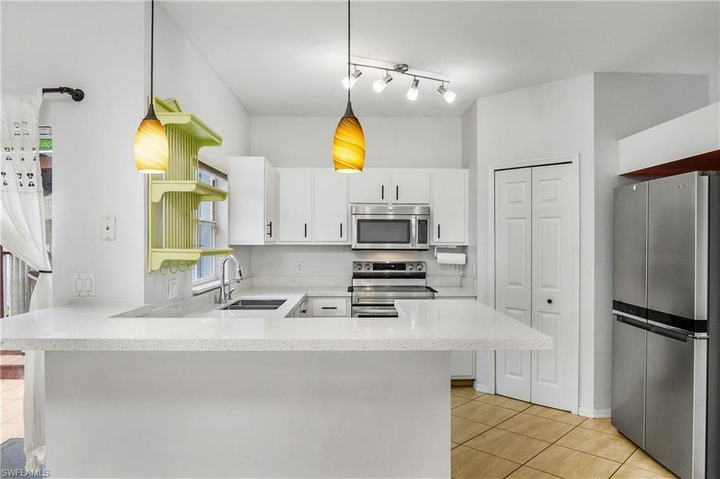 18230 Heather Rd, Fort Myers, FL 33967-11