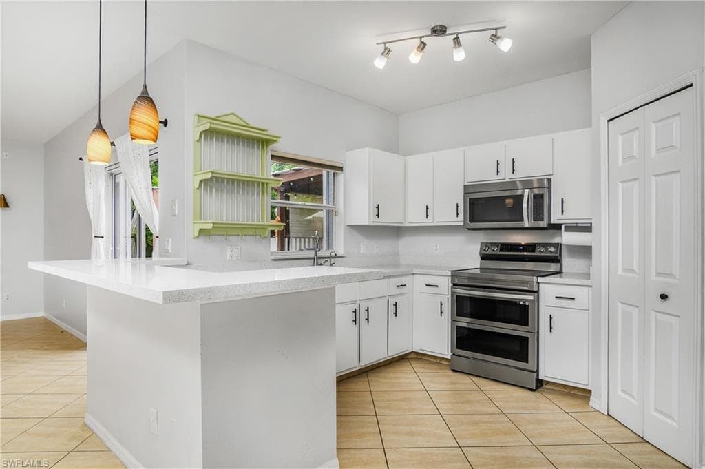 18230 Heather Rd, Fort Myers, FL 33967-8