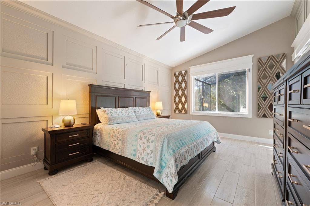 7912 Leicester Dr, Naples, FL 34104-21