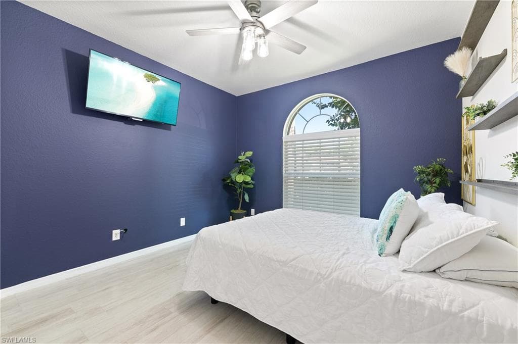 7912 Leicester Dr, Naples, FL 34104-31