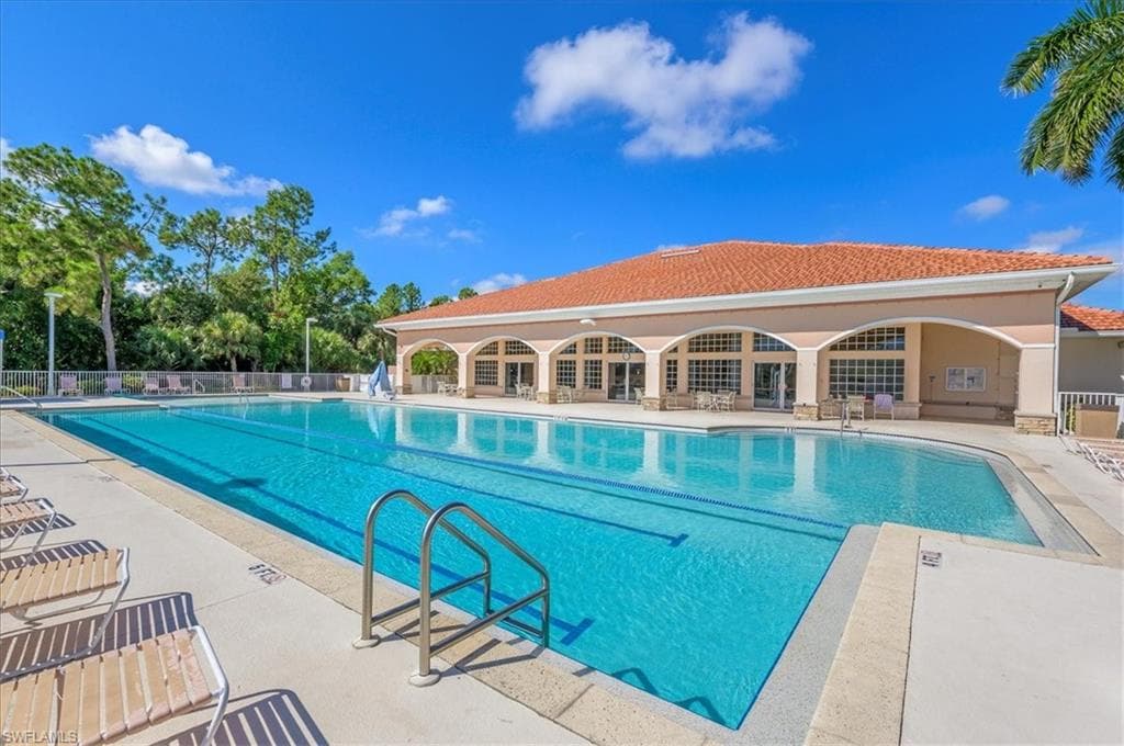 7912 Leicester Dr, Naples, FL 34104-34