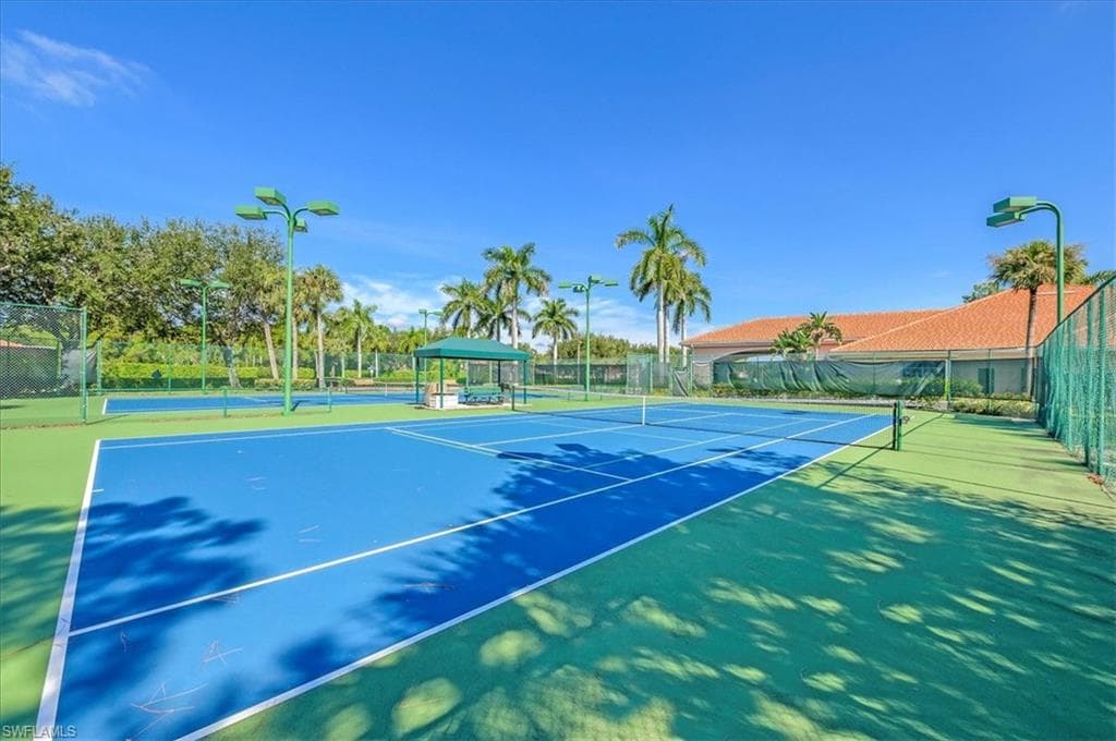 7912 Leicester Dr, Naples, FL 34104-35