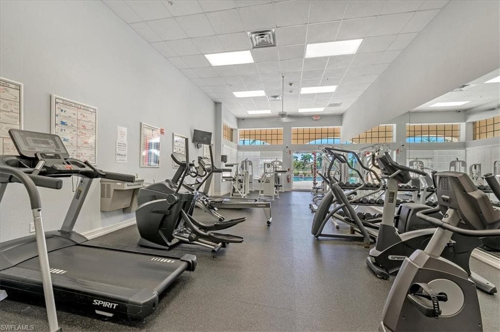 7912 Leicester Dr, Naples, FL 34104-36