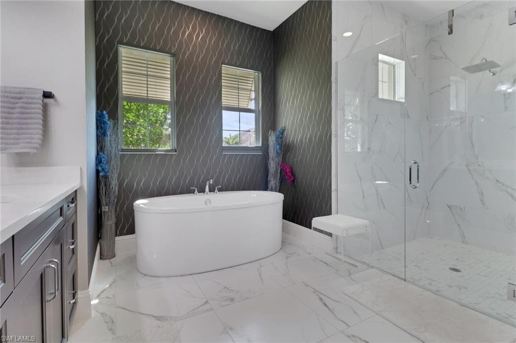 14238 Galley Ct, Naples, FL 34114-15