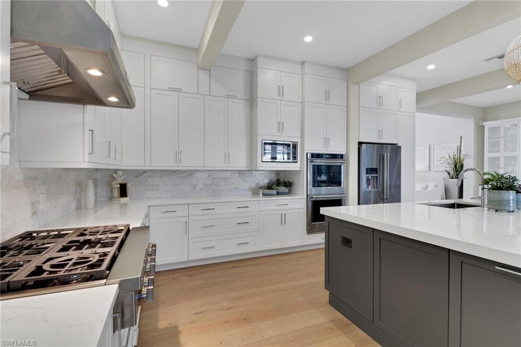 2127 Harlans Run, Naples, FL 34105-7