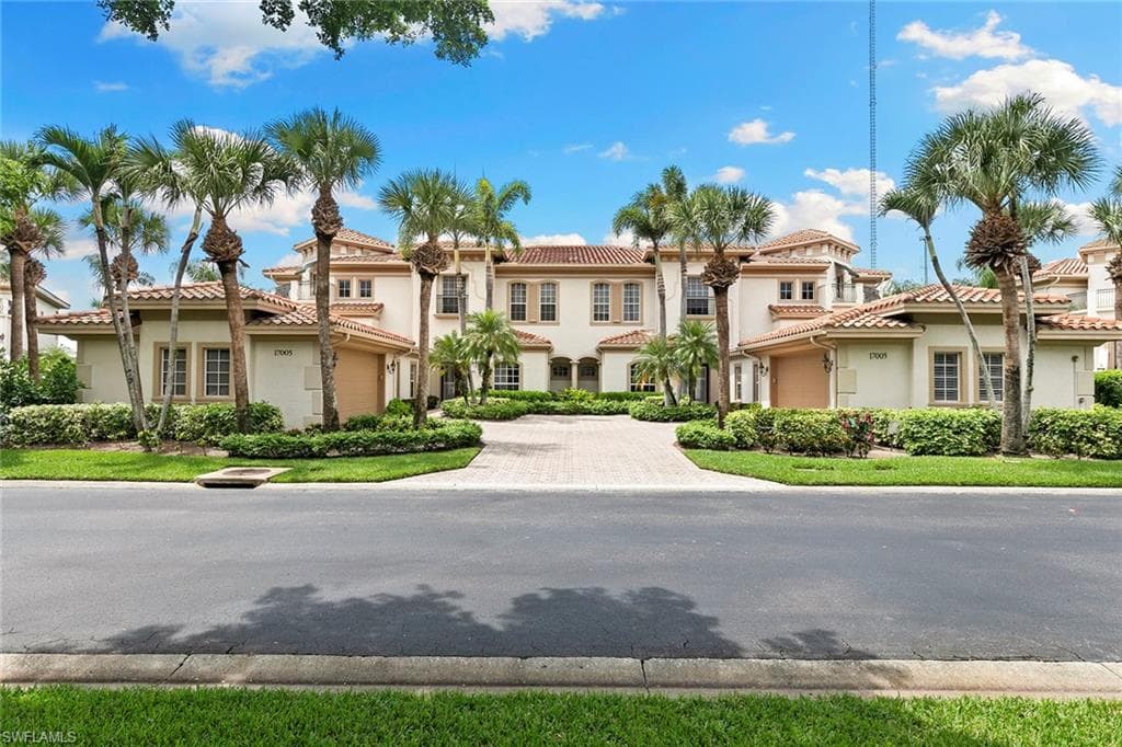 17005 Porta Vecchio Way 102, Naples, FL 34110-1
