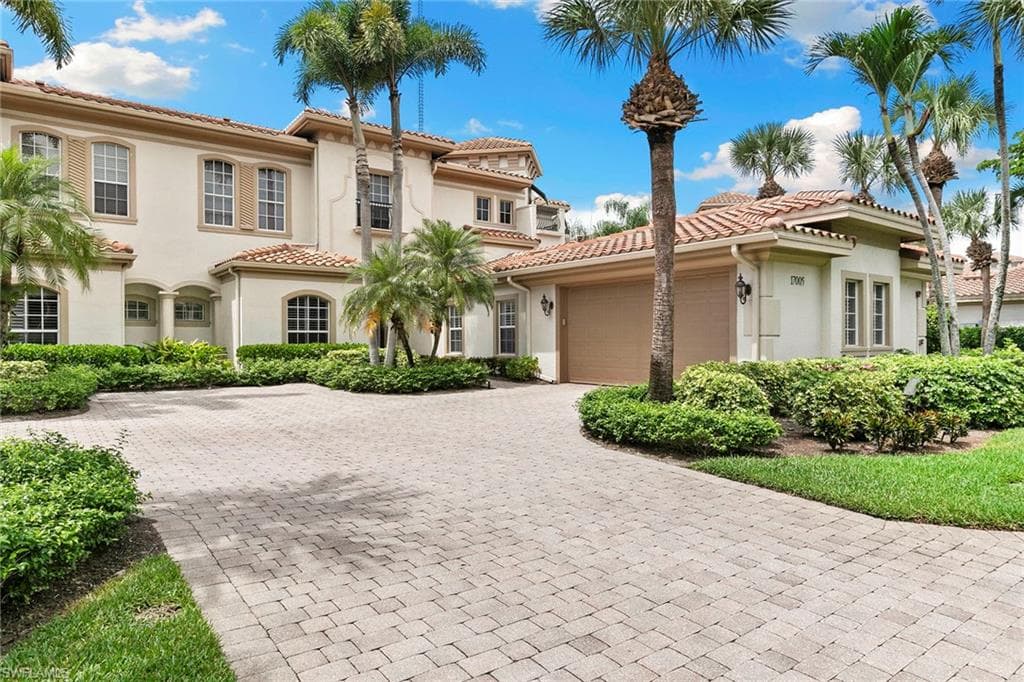 17005 Porta Vecchio Way 102, Naples, FL 34110-2