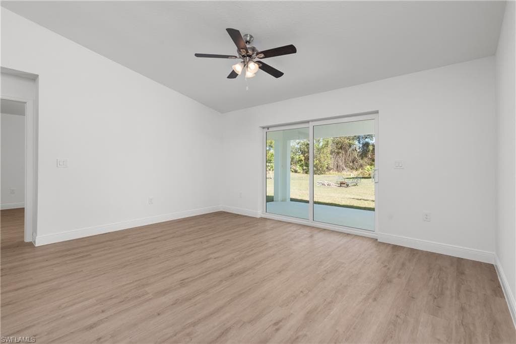 508 21st Ter, Cape Coral, FL 33993-12