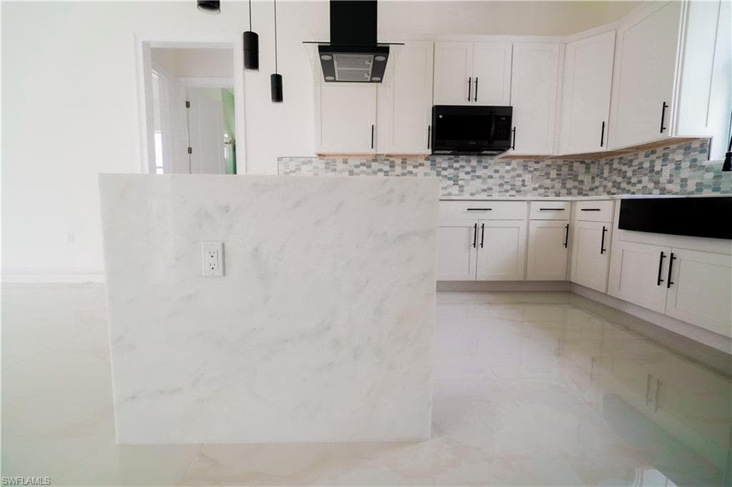 3563 56th Ave NE, Naples, FL 34120-11
