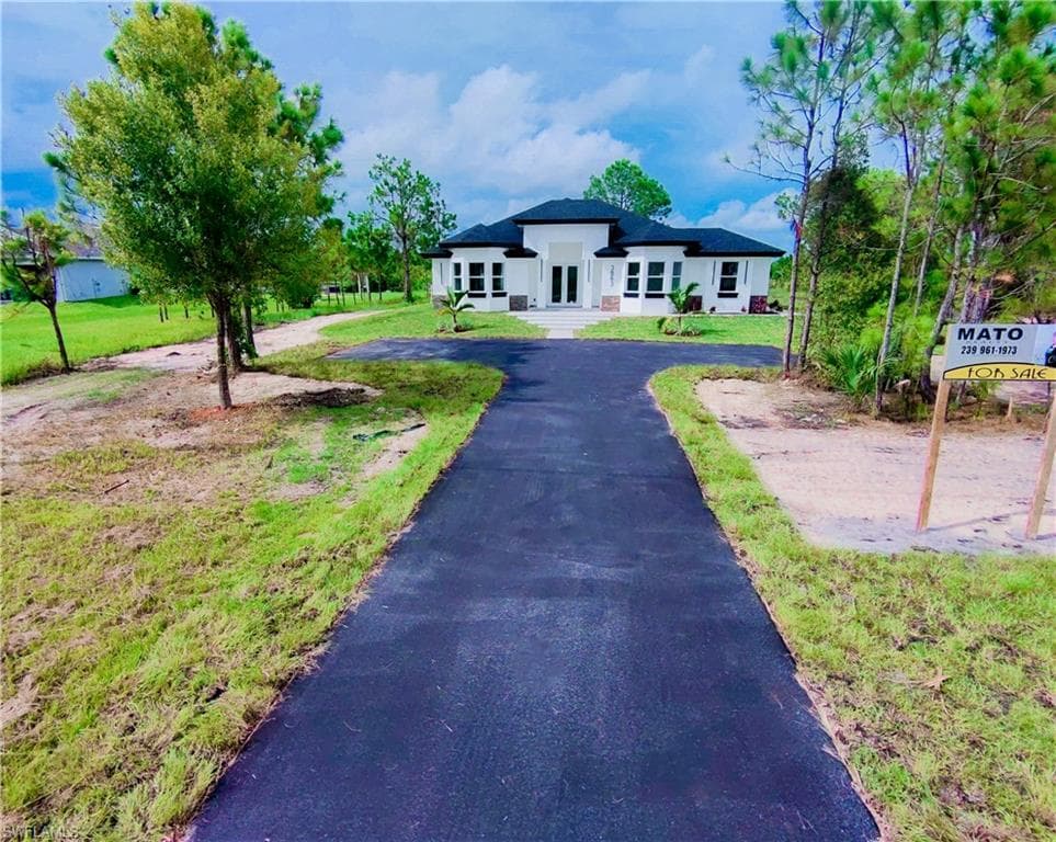 3563 56th Ave NE, Naples, FL 34120-1