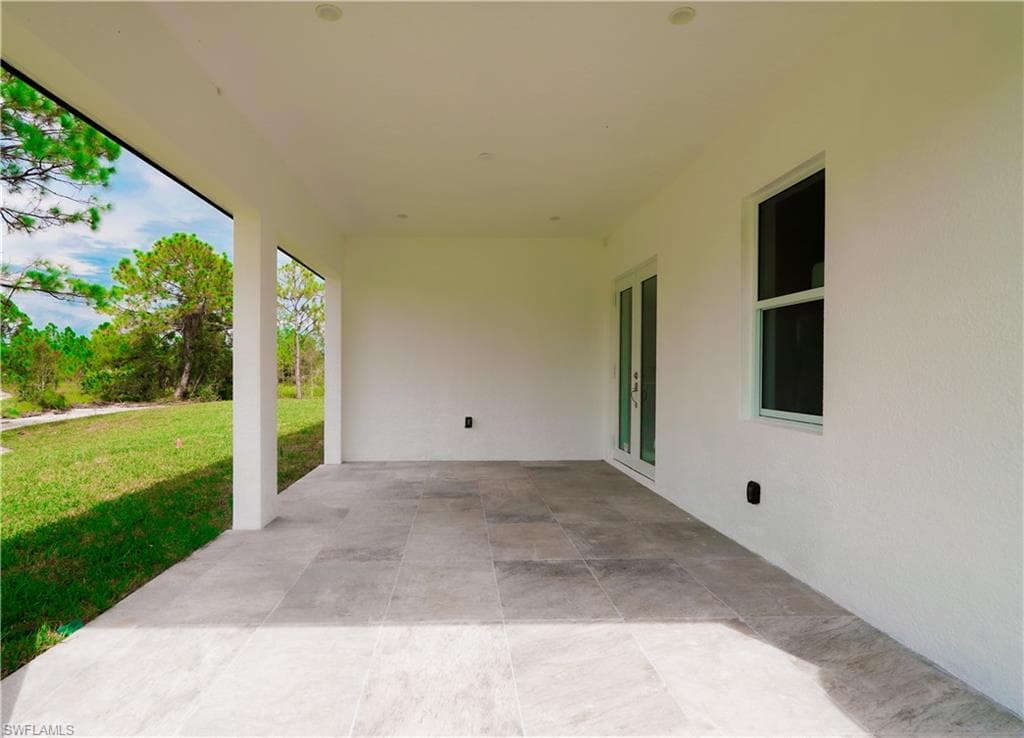 3563 56th Ave NE, Naples, FL 34120-24