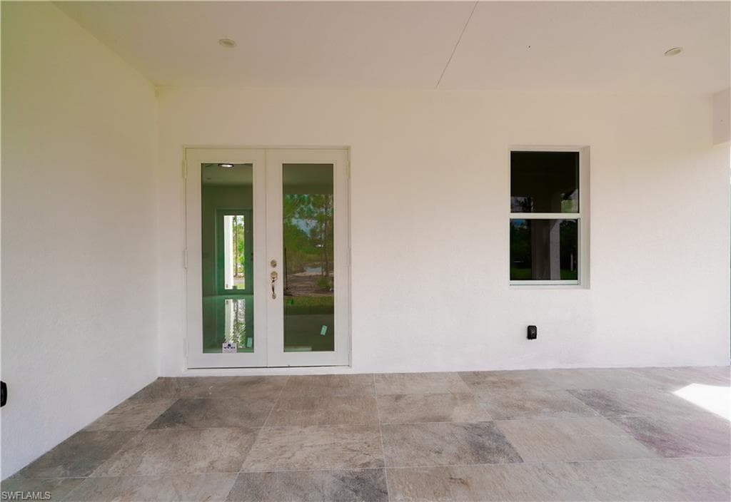 3563 56th Ave NE, Naples, FL 34120-25