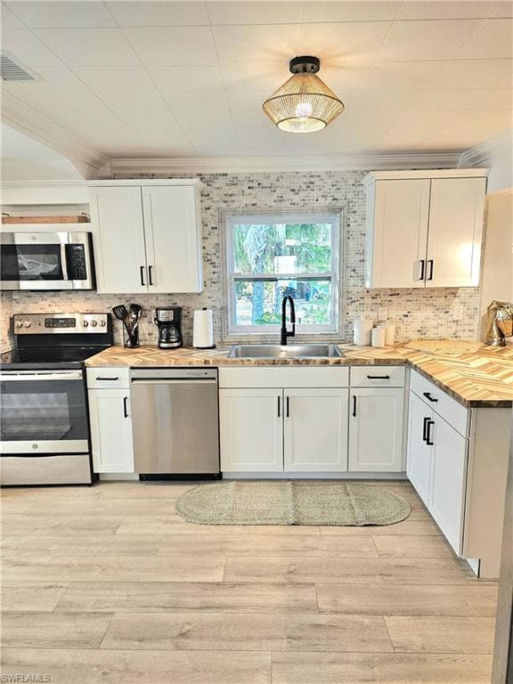 3411 Basin St, Naples, FL 34112-3