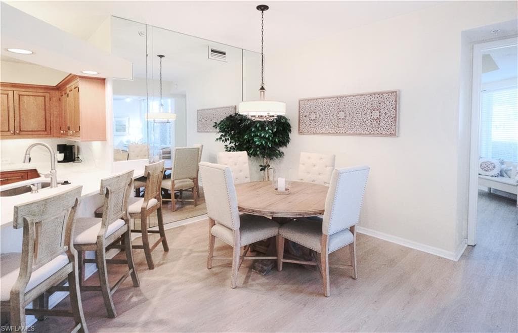 1510 Clermont Dr 103, Naples, FL 34109-9