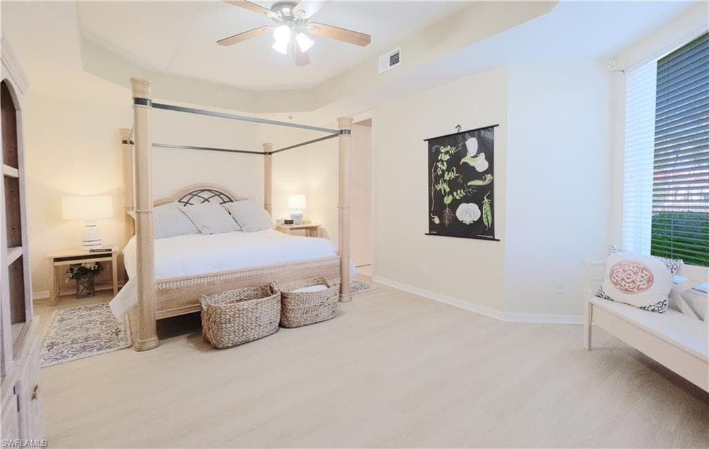 1510 Clermont Dr 103, Naples, FL 34109-16