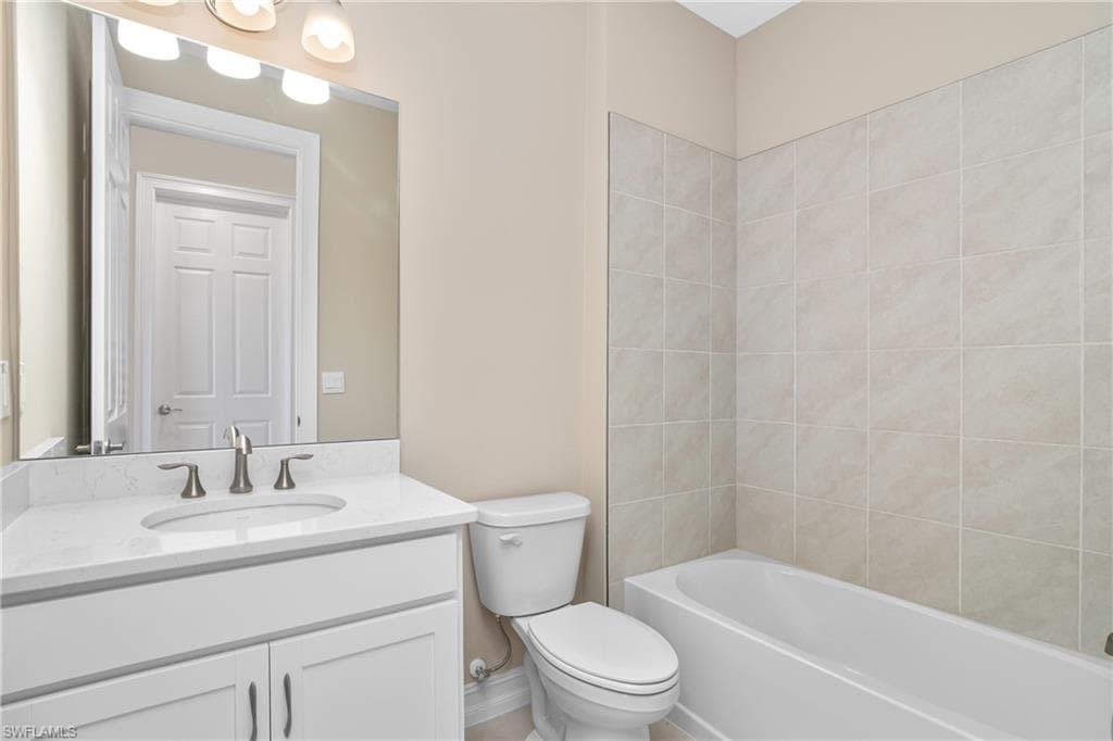 1033 Tranquil Brook Dr, Naples, FL 34114-18