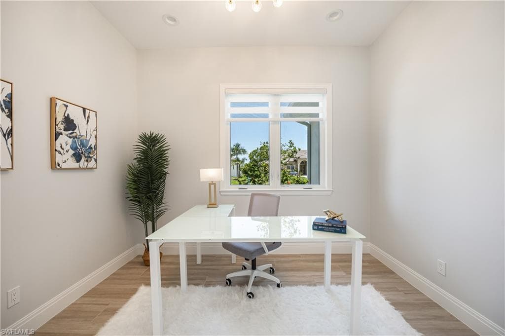 18450 Royal Hammock Blvd, Naples, FL 34114-8