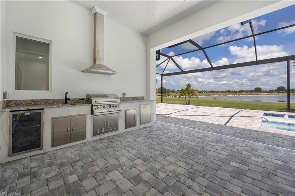 18450 Royal Hammock Blvd, Naples, FL 34114-15