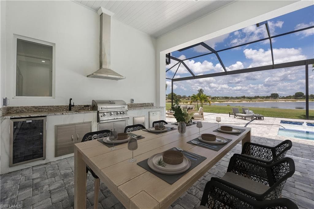 18450 Royal Hammock Blvd, Naples, FL 34114-6