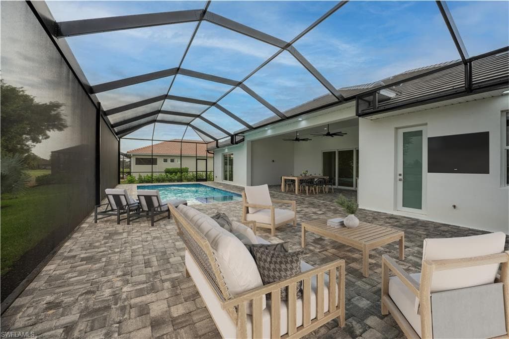 18450 Royal Hammock Blvd, Naples, FL 34114-7