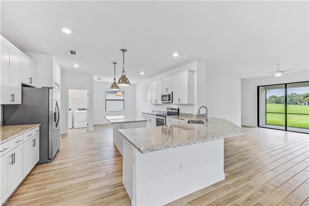 1817 Lema Ct, Naples, FL 34120-2