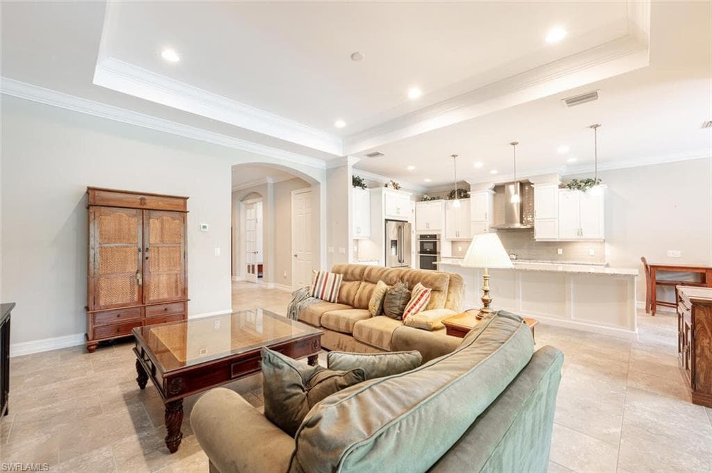 1523 Mockingbird Dr, Naples, FL 34120-8
