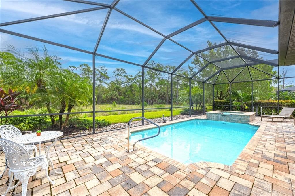 1523 Mockingbird Dr, Naples, FL 34120-3