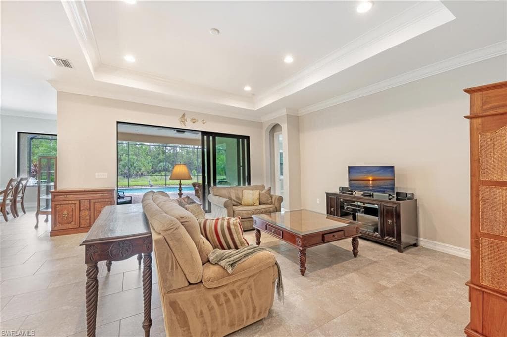 1523 Mockingbird Dr, Naples, FL 34120-5