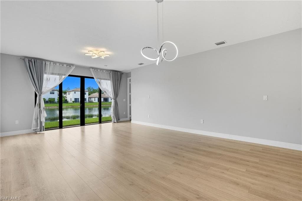 8992 Madrid Cir, Naples, FL 34104-11