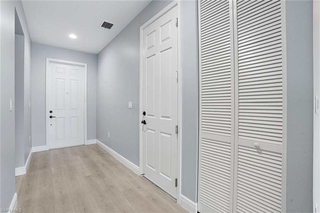 8992 Madrid Cir, Naples, FL 34104-12