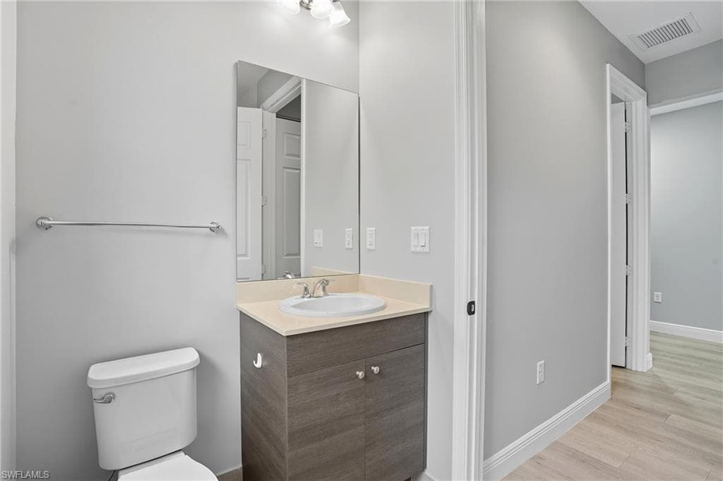 8992 Madrid Cir, Naples, FL 34104-24