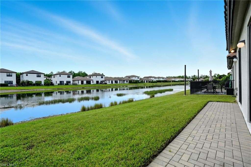 8992 Madrid Cir, Naples, FL 34104-33