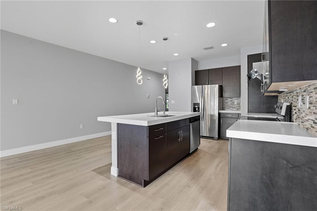 8992 Madrid Cir, Naples, FL 34104-6