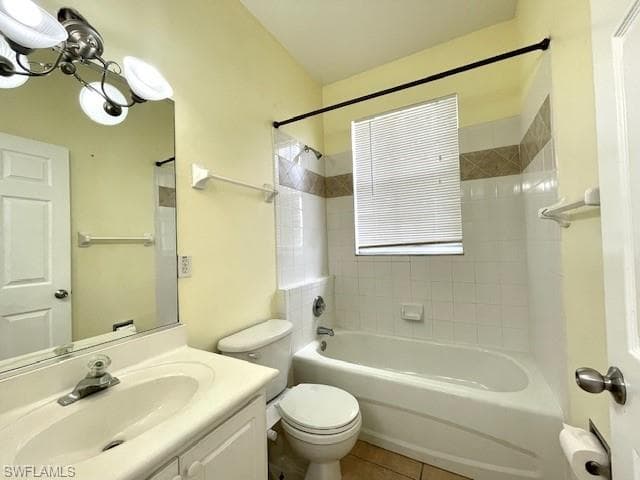 589 Genevieve Dr, Lehigh Acres, FL 33936-7