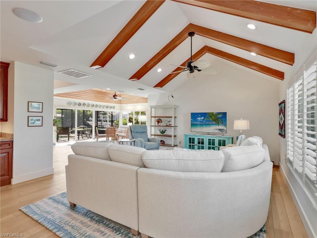 405 Grenada Ave, Naples, FL 34113-8