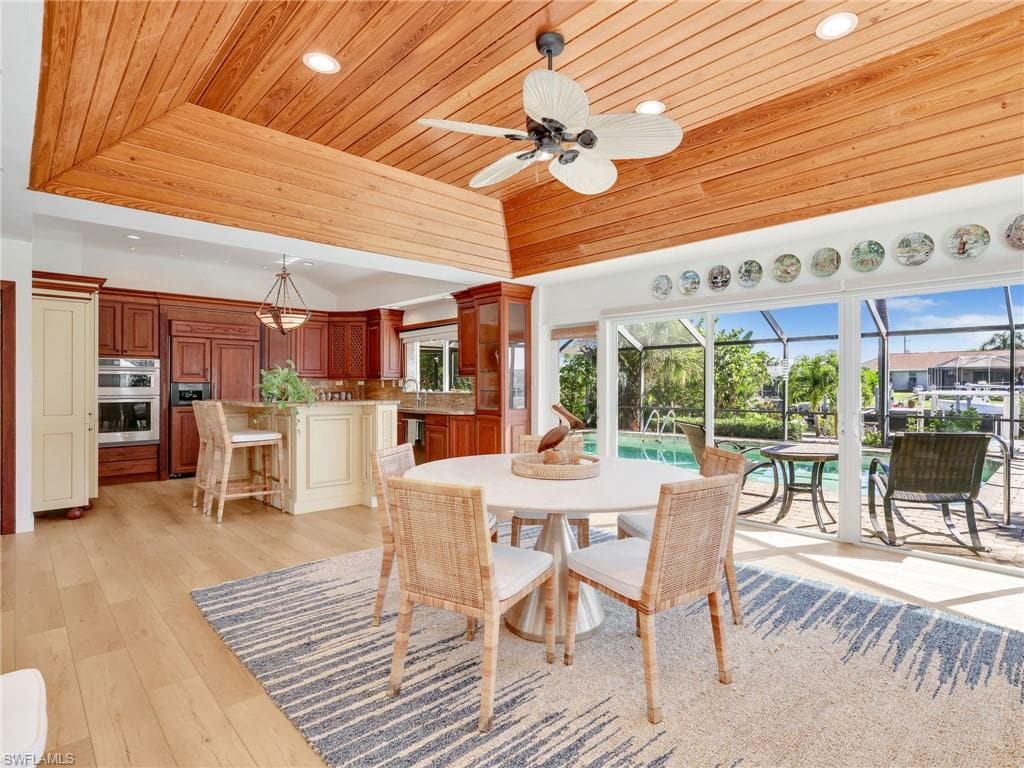 405 Grenada Ave, Naples, FL 34113-12