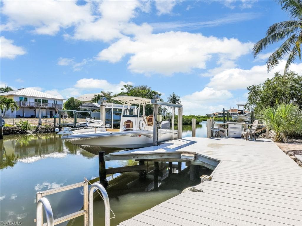 405 Grenada Ave, Naples, FL 34113-33
