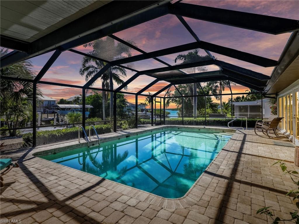 405 Grenada Ave, Naples, FL 34113-4