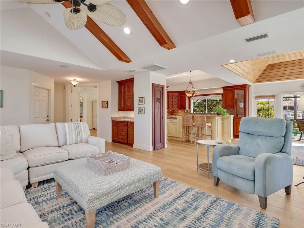 405 Grenada Ave, Naples, FL 34113-7