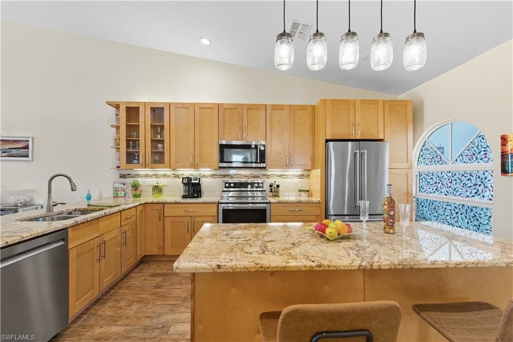 2266 Stacil Cir 3, Naples, FL 34109-4