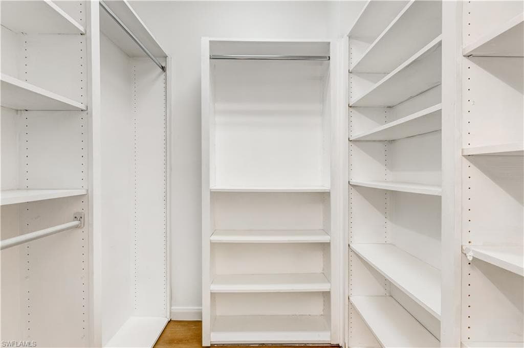 28260 Villagewalk Cir, Bonita Springs, FL 34135-28